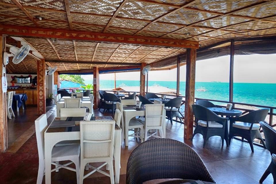 Neptune Diving Resort Moalboal Ngoại thất bức ảnh