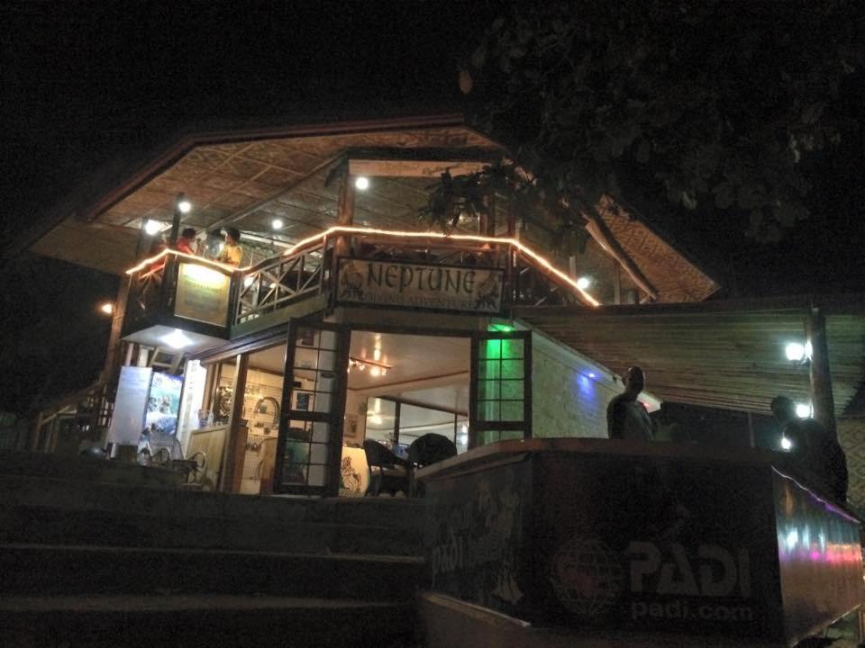 Neptune Diving Resort Moalboal Ngoại thất bức ảnh